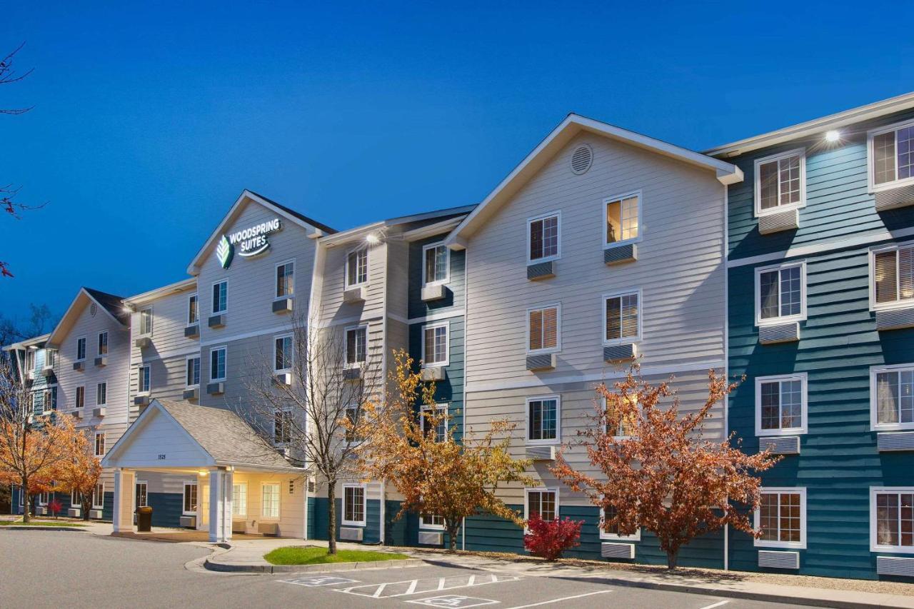 Woodspring Suites Council Bluffs Exteriör bild