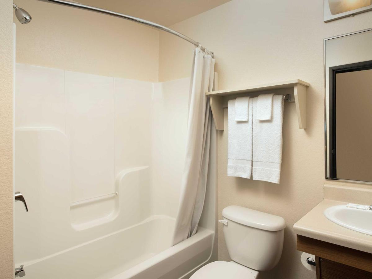 Woodspring Suites Council Bluffs Exteriör bild