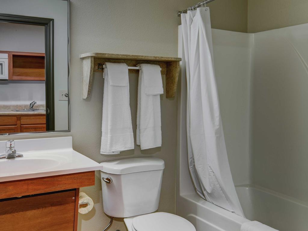 Woodspring Suites Council Bluffs Exteriör bild