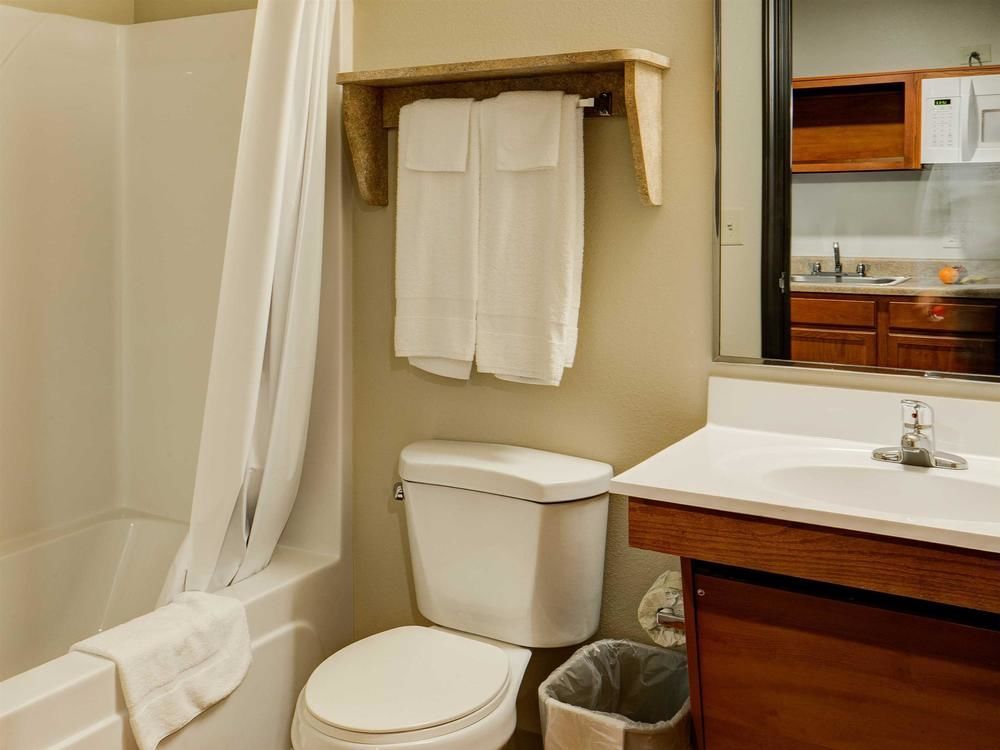 Woodspring Suites Council Bluffs Exteriör bild