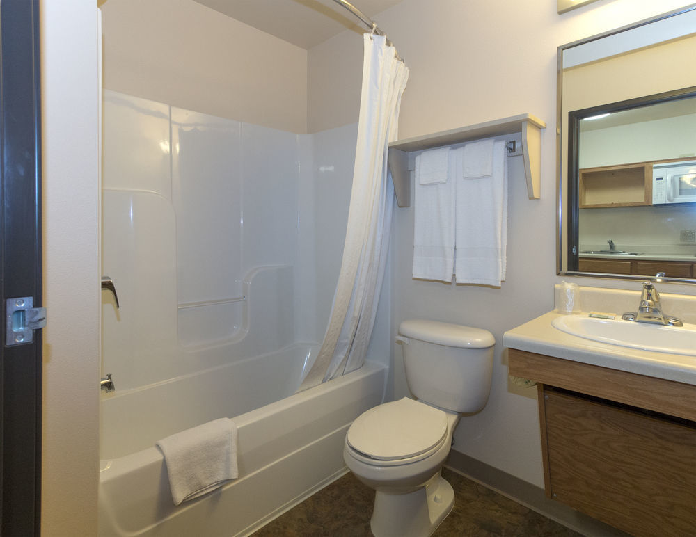 Woodspring Suites Council Bluffs Exteriör bild